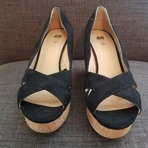 H&M black wedges size 6